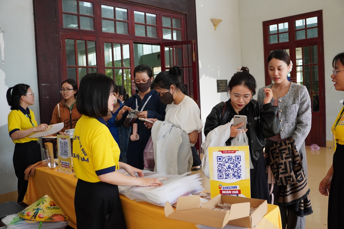 NGÀY HỘI VIỆC LÀM 2025 - ĐẠI HỌC QUẢNG NAM 
